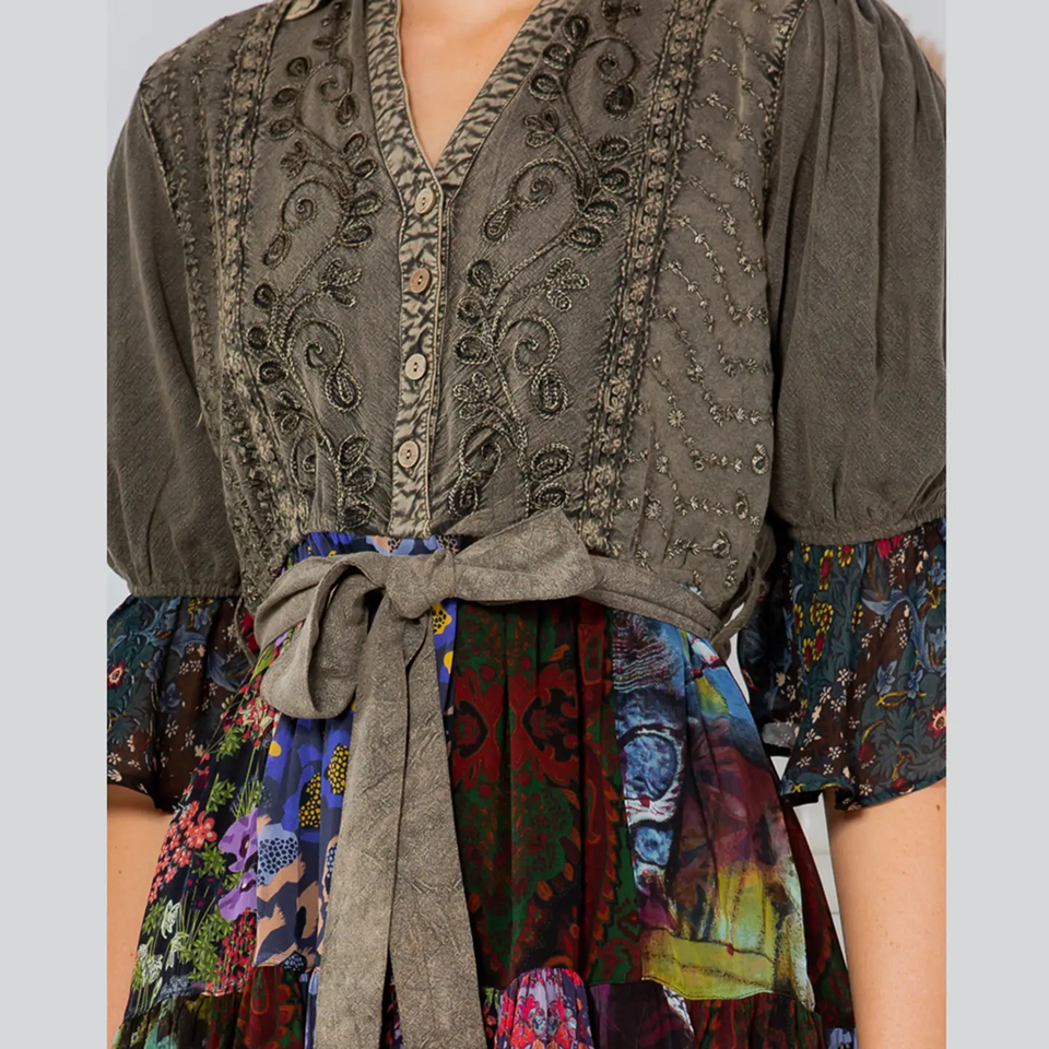 Young Threads Vintage Fusion: Stone-Washed Baby Doll Dress Embroidery